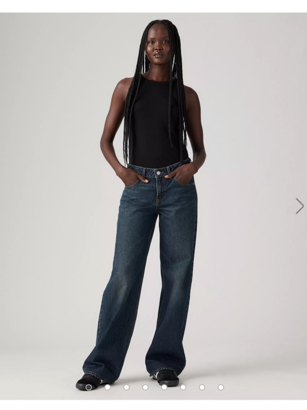 Levi’s low loose women’s Jean size 31 dark wash.